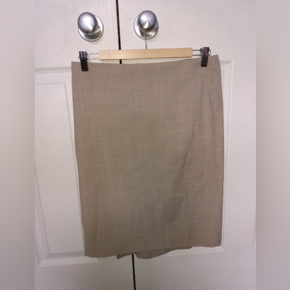 Le Chateau wool blend pencil skirt size 5/6